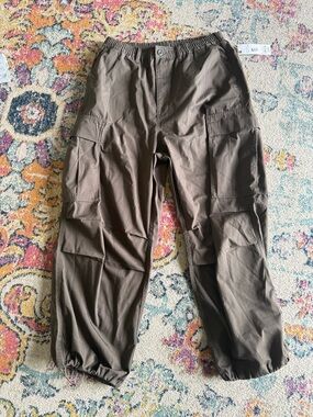 Casual Men's Cargo Pants in Dark Brown with Elastic Waist
